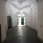 דירה New In Historical Center