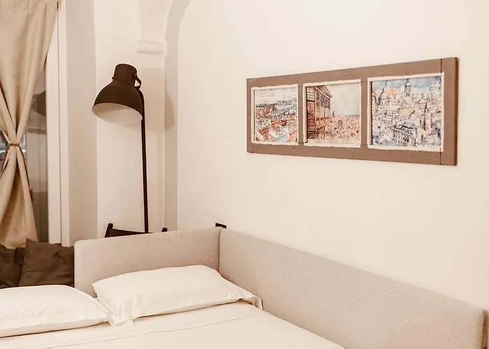 New In Historical Center *